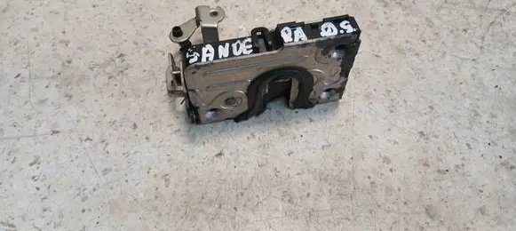 Dacia Sandero Rear door lock 8200735243 2704200926