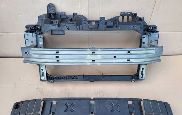 Ford Ecosport Front bumper support beam DN1B17E898A