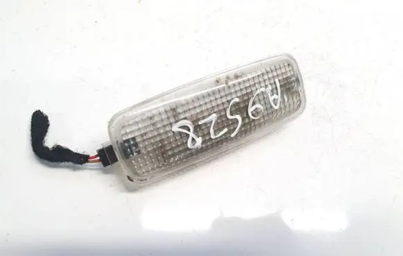 Audi A6 S6 C5 4B Other interior light 8l0947105a