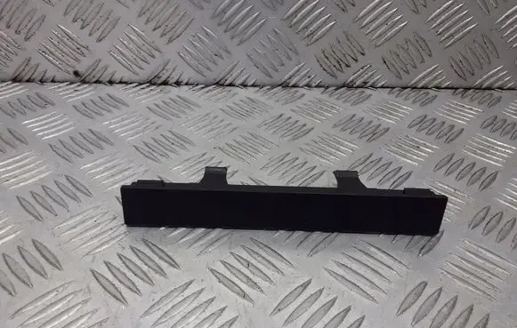 Volkswagen Golf IV Dashboard center trim panel 1J0858585