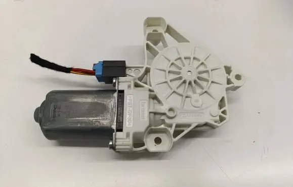 Skoda Enyaq iV Front door window regulator motor 4K0959802