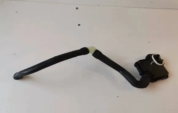 Opel Corsa F Breather hose/pipe 9675617280