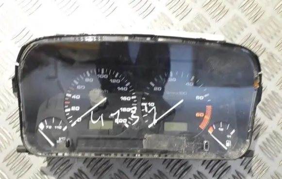 Volkswagen Caddy Speedometer (instrument cluster) 87001323