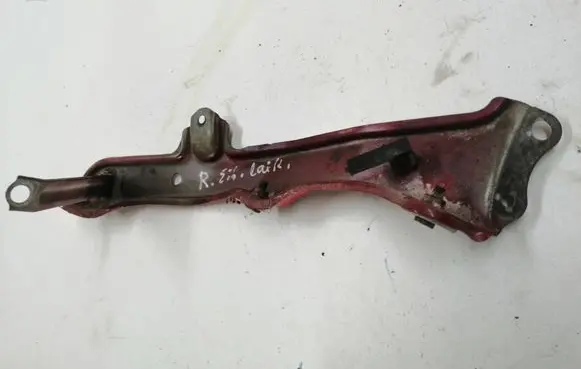 Toyota Celica T200 Headlight/headlamp mounting bracket 