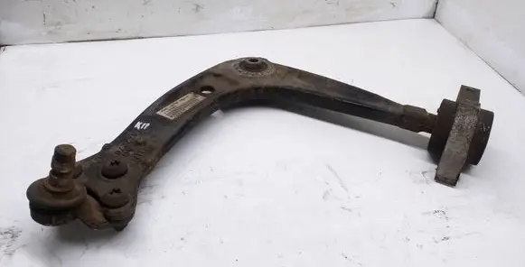 Peugeot 508 Front lower control arm/wishbone 872276