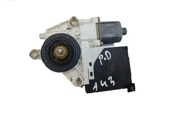 Volkswagen Golf Plus Front door window regulator motor 0130822229 5M183742 1K0959792C