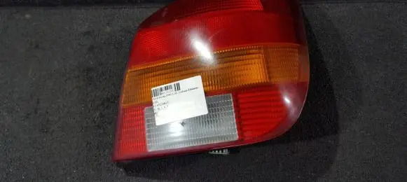Ford Fiesta Rear/tail lights 63220R23 A-28-10.881