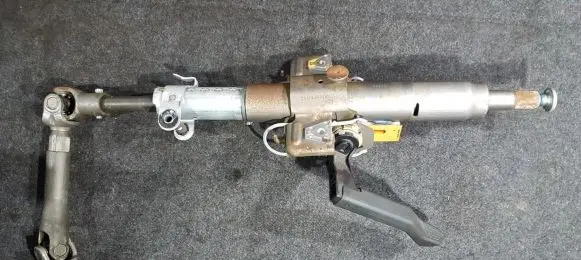 Steering wheel axle