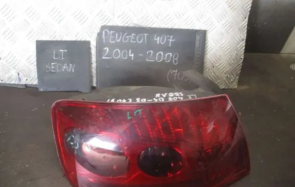 Peugeot 407 Rear/tail lights set 