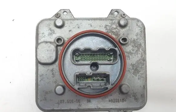 Audi A6 Allroad C7 Voltage converter/converter module 