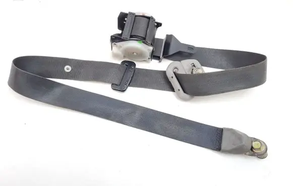 Mitsubishi Pajero Front seatbelt TKAB2EN244 N1684