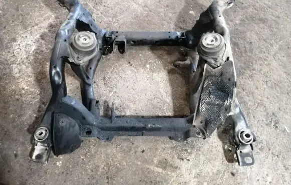 Mercedes-Benz ML W164 Front subframe