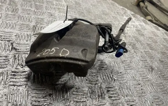 Mercedes-Benz C W205 Front brake caliper