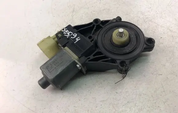 Ford Fiesta Front door window regulator motor 8A6114A389B