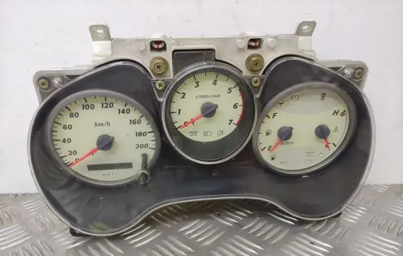 Toyota RAV 4 (XA20) Speedometer (instrument cluster) 838004A090