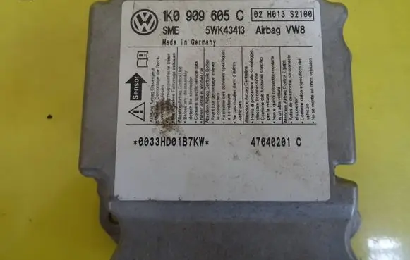 Seat Toledo III (5P) Airbag control unit/module 1K0909605C 5WK43413
