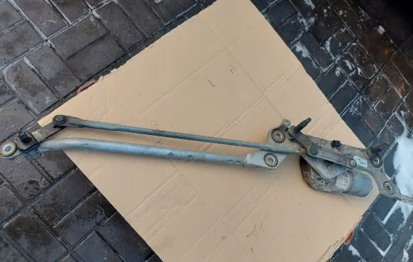 Porsche Cayenne (92A) Front wiper linkage and motor 7P0955023
