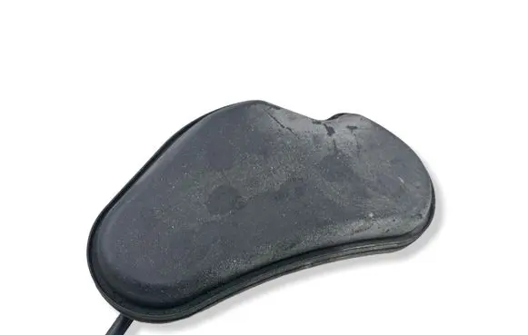 Audi A4 S4 B6 8E 8H Vacuum air tank 8D0131541B