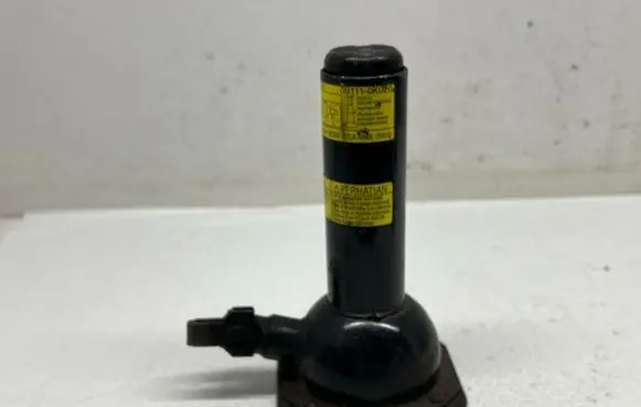 Toyota Hilux (AN10, AN20, AN30) Lift Jack 091110K020