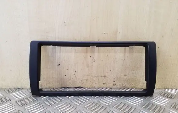 BMW X5 E53 Radio/GPS head unit trim 
