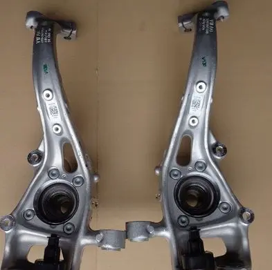 Audi A8 S8 D5 Stub axle 4N0407560Audi