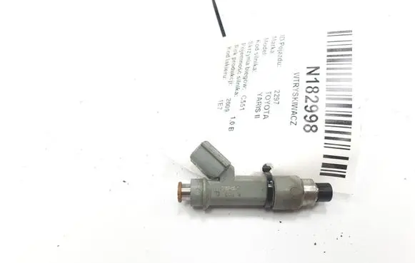 Toyota Yaris Fuel injector 23250-0Q010