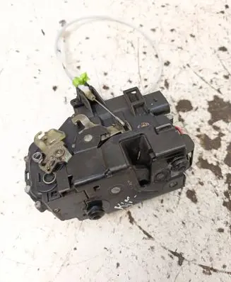 Audi TT Mk1 Front door lock 8N1837015B
