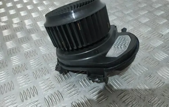 Mercedes-Benz GLA W156 Heater fan/blower A2469062501 A2229060303