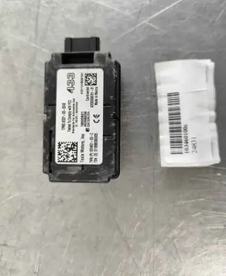 Tesla Model S Tire pressure control unit 103460100C