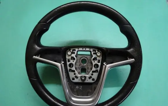 Opel Insignia B Steering wheel