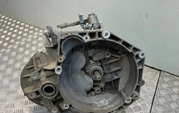 Opel Astra H Manual 5 speed gearbox 24459782