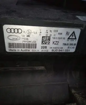 Audi Q3 8U Headlights/headlamps set 8U0941032 8U0941031