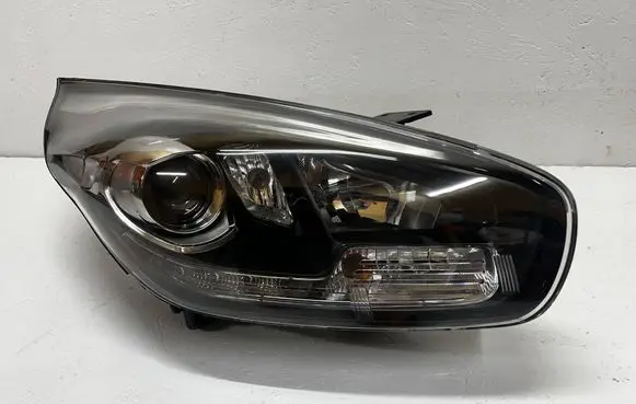 KIA Carens III Headlight/headlamp 92102-A4 92102A4140 92102A4050