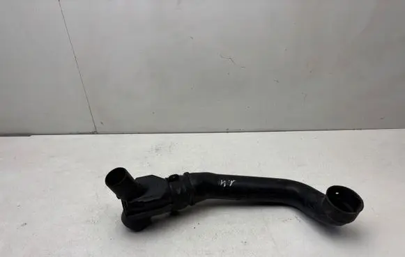 Volkswagen New Beetle Air intake hose/pipe 6N0129608G 1C0129752A