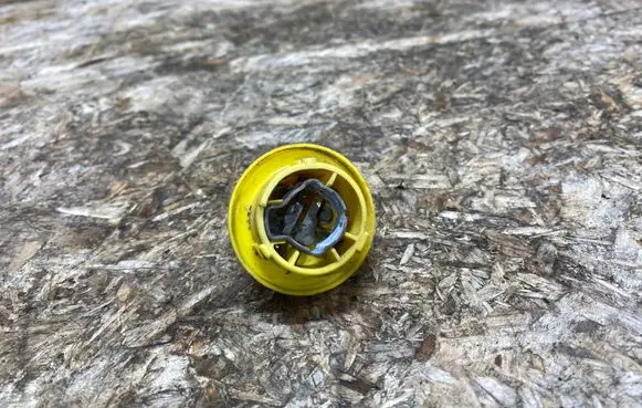 Mercedes-Benz SL R129 Tail light bulb cover holder 