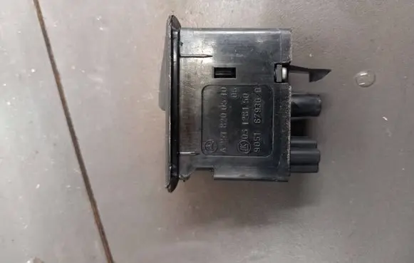 Mercedes-Benz ML W164 Electric window control switch A2518200510 03128150 9051679300