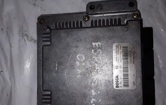 Renault Espace - Grand espace IV Engine control unit/module 0281011325 8200309318
