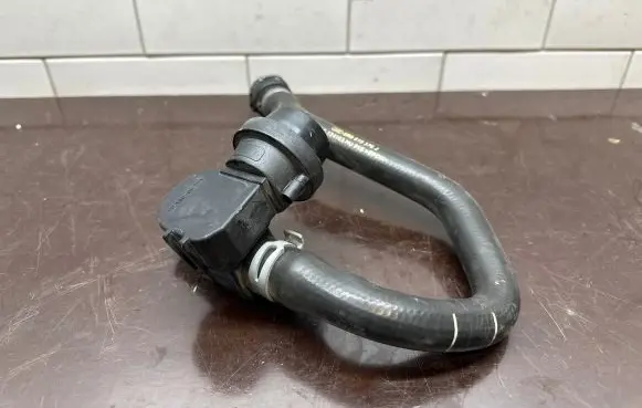 Audi Q5 SQ5 Engine coolant pipe/hose 8R0819376J 1J0819809