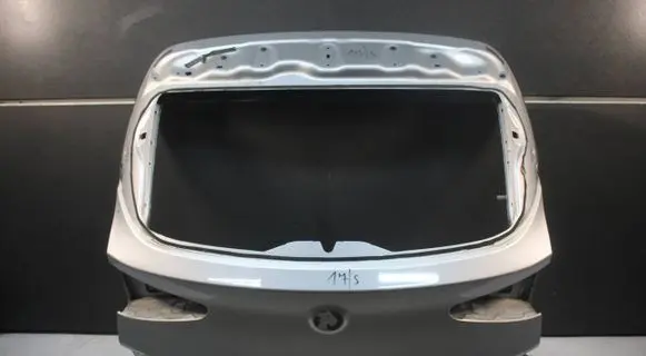 Alfa Romeo Stelvio Tailgate/trunk/boot lid 