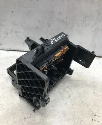 Volkswagen Tiguan Comfort/convenience module 3C8937049D