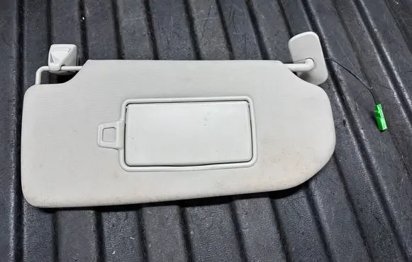 Sun visor