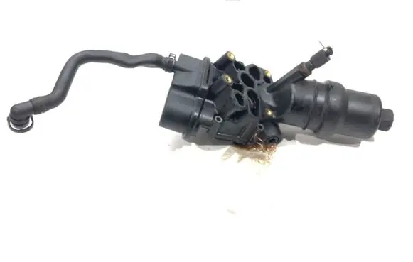Skoda Octavia Mk2 (1Z) Oil filter mounting bracket 06D115397J