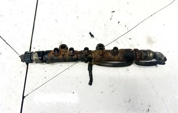 Toyota Avensis T250 Fuel main line pipe