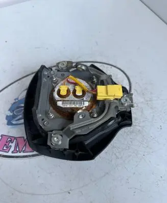 Mitsubishi Lancer Steering wheel airbag 403975407252