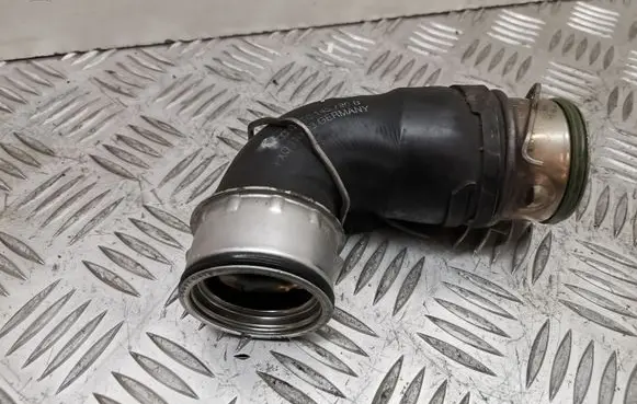 Audi A3 S3 A3 Sportback 8P Intercooler hose/pipe 1T0145790B