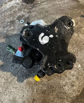 Volvo S70 V70 V70 XC Fuel injection high pressure pump 04450101118692521