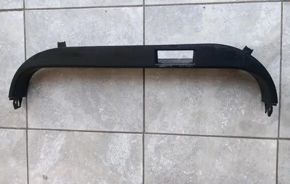 Tesla Model X Rear sill trim cover 105842100L