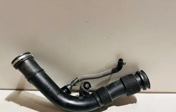 Volvo XC90 Intercooler hose/pipe 31657341