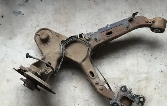 Rear upper control arm/wishbone