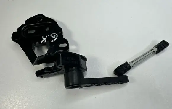 Peugeot 2008 II Headlight/headlamp level sensor 9824501180